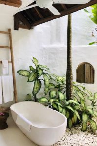 Grandes ideas para baños al aire libre- 2021 - improveyourdrawing. com