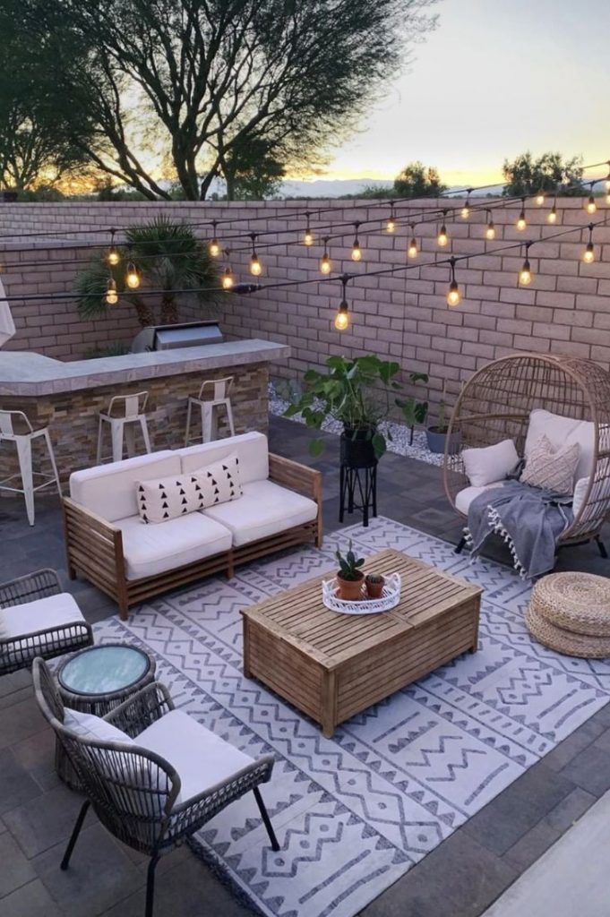 35+ Ideas de patio trasero para crear espacios de vida al aire libre
